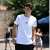 ΑΝΔΡΙΚΗ ΜΠΛΟΥΖΑ T-SHIRT ΛΑΙΜΟΣ ΛΟΓΟΤΥΠΟ GOLD MOHICANS  MCNS15 ΑΣΠΡΟ