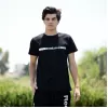 ΑΝΔΡΙΚΗ ΜΠΛΟΥΖΑ T-SHIRT ΛΑΙΜΟΣ ΣΤΑΜΠΑ MOHICANS REZ23.ΜΑΥΡΟ